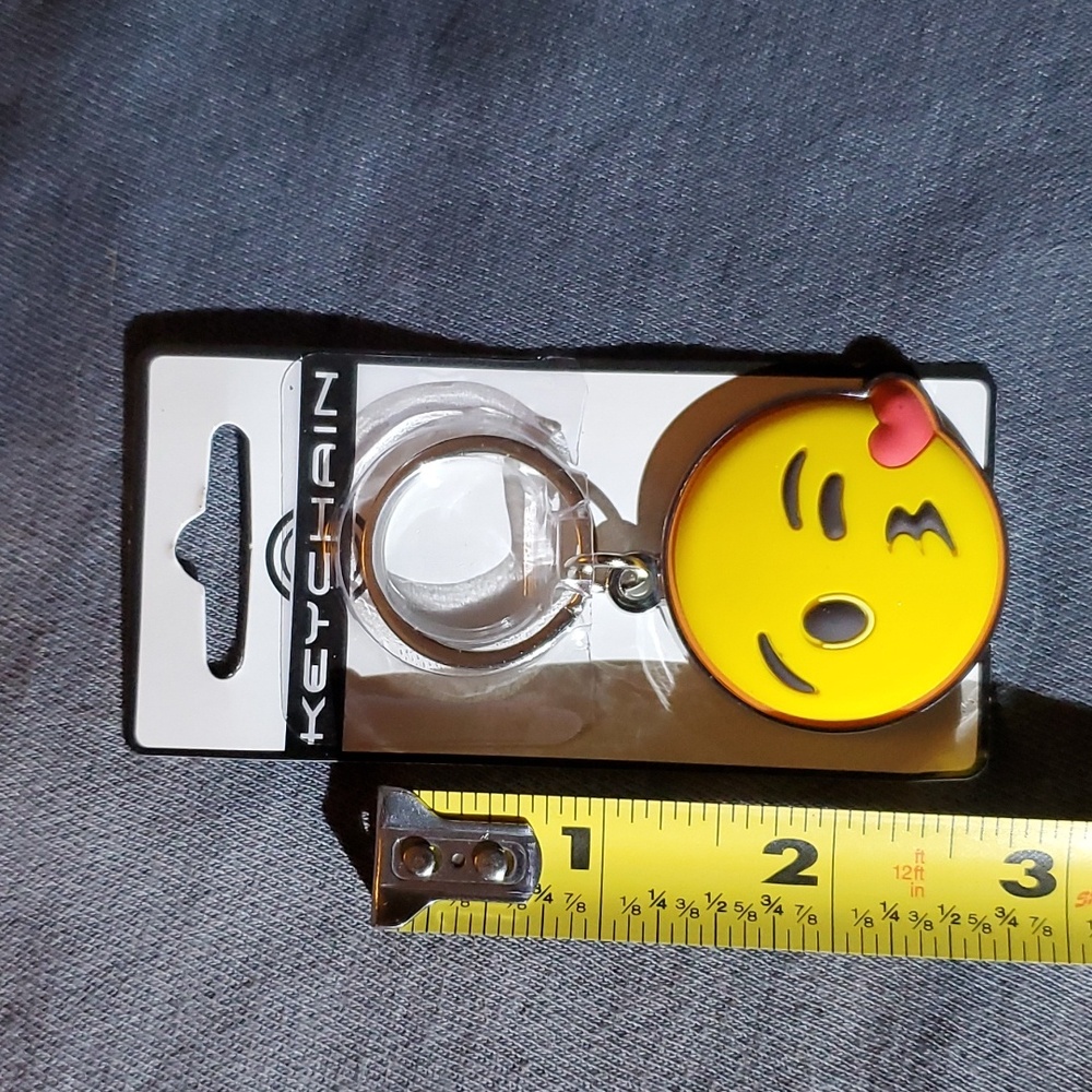 Key‎ Chain - Picture 4 of 4